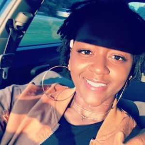 Meet your Posher, Shakira